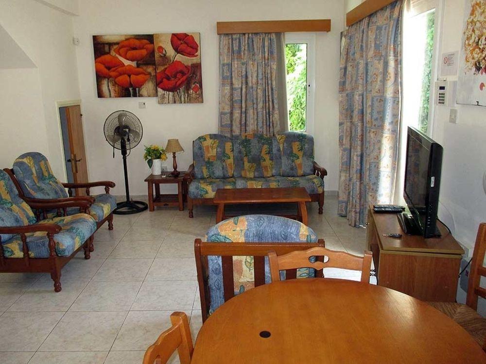 Rododafni Villas Klorakas ภายนอก รูปภาพ